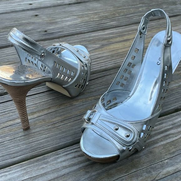 Guess Women Heel Shoes Silver Tone Leather Upper Open Toe Shoes Size 9M - Picture 12 of 12